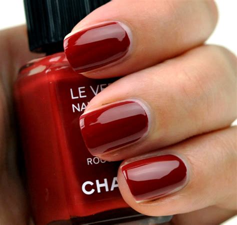 Chanel Rouge Fatal Le Vernis Nail Colour Review & Swatches